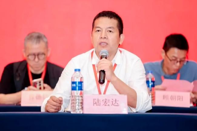 实锤了!中国55岁资本大佬在美涉强奸27岁女子 实锤了!中国55岁资本大佬在美涉强奸27岁女子