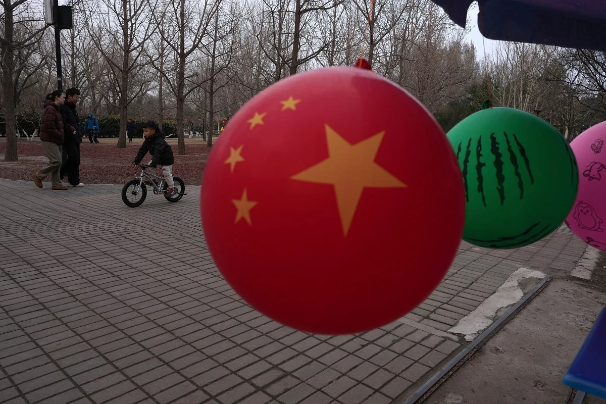 中国国内经济压力已经大到连基本的社会救助对象都需要重新定义。 (美联社)