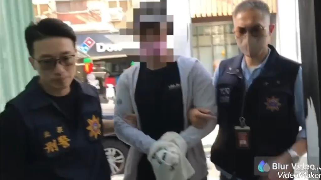 警方将孙安佐拘提到案。 （翻摄照片/林郁平台北传真）