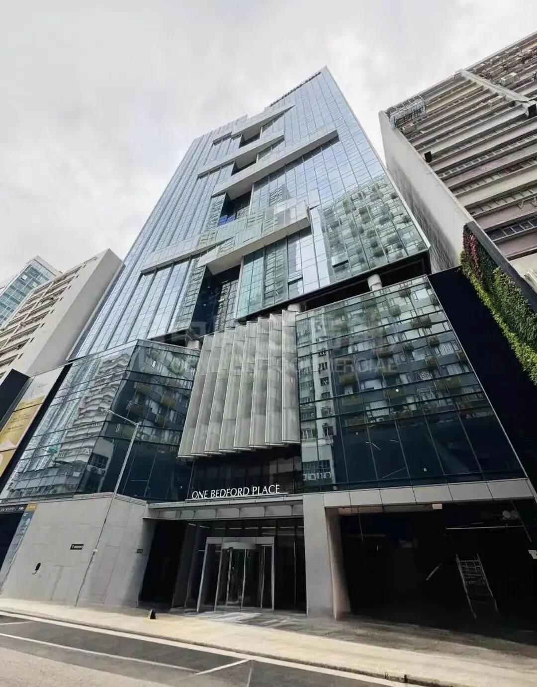 今年2月,乐风位于大角咀的商业项目One Bedford Place沦为银主盘,被东亚银行接管并推出市场放售,市值约18亿港元