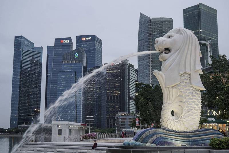 谢金河发文表示，最近意外发现东协几个国家的经济总量都在伯仲之间，其中新加坡的人口或土地虽比其他国家来得更少更小，但其他国家的经济总量及全球排名都不及新加坡。 （欧新社）