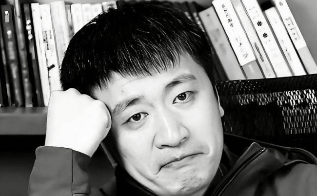 前有张雪峰，后有姜小柔：人是要“避谶”的