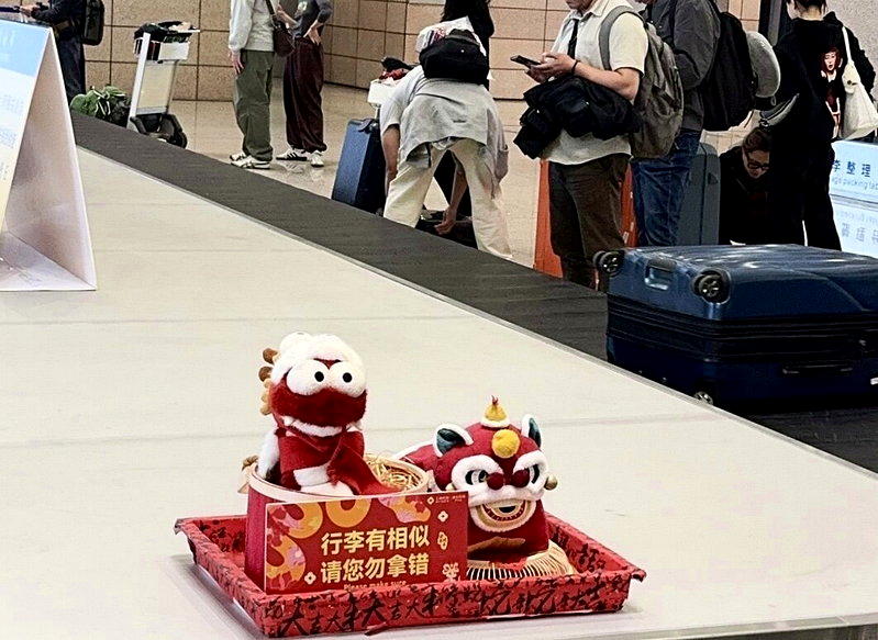 报告指出,全球航空公司平均每1000名旅客约有6.3件行李处理不当。(记者赵健/... 报告指出,全球航空公司平均每1000名旅客约有6.3件行李处理不当。(记者赵健/...
